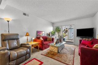 18620 Hatteras St Unit 143, Tarzana, CA 91356