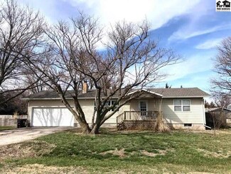 111 E Elizabeth St, Galva, KS 67443