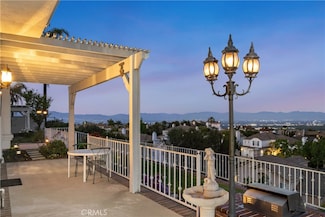 24926 Vista Verenda, Woodland Hills, CA 91367