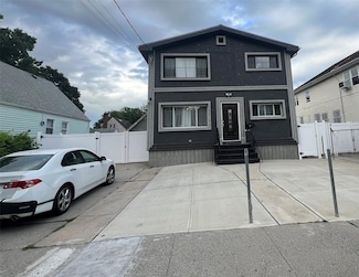 137-07 169th St, Jamaica, NY 11434