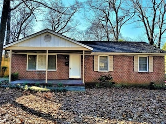316 Sumerset Ln, Montgomery, AL 36109