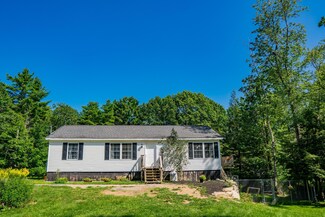 27 Rumerill Rd, Wiscasset, ME 04578