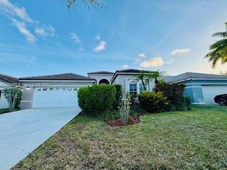 495 Carrington Ln, Weston, FL 33326