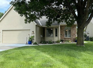 2823 Brentwood Blvd, Grand Island, NE 68801