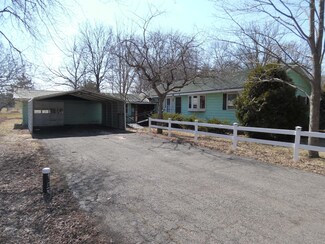 1920 Hale Ave, Chesterton, IN 46304