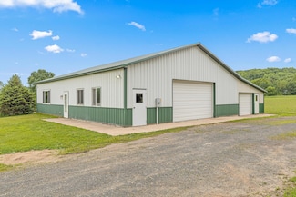 W7528 State Road 65, Beldenville, WI 54003