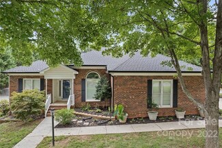 2711 Greenmont Cir, Belmont, NC 28012