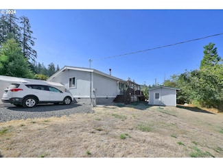 7924 S A St, Springfield, OR 97478