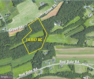 1010 Grove St, Orwigsburg, PA 17961