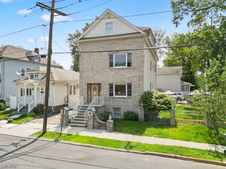504 E Blancke St, Linden, NJ 07036