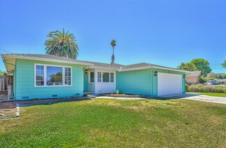 855 Los Palos Dr, Salinas, CA 93901
