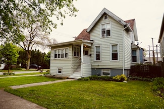1945 Wesley Ave, Evanston, IL 60201