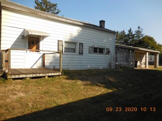 3620 Linn St, Cogan Station, PA 17728