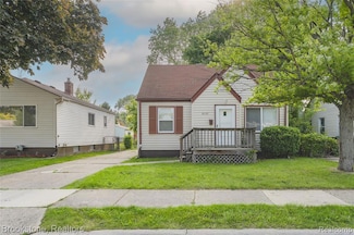 23123 Lambrecht Ave, Eastpointe, MI 48021