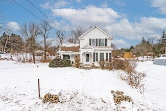 34 Ware St, Palmer, MA 01069