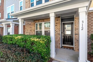 312 Dove Cottage Ln, Cary, NC 27519