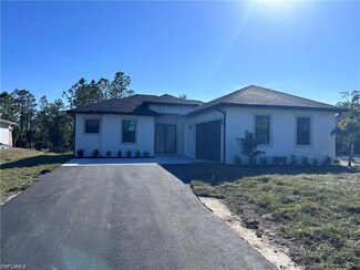 2963 40th Ave SE, Naples, FL 34117
