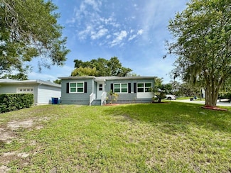 1554 Elmwood St, Clearwater, FL 33755