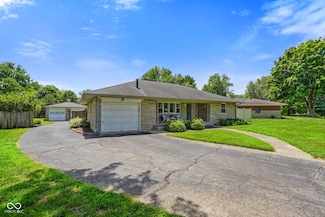 45 Kirk Dr E, Indianapolis, IN 46234