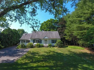 72 Ferry St, South Hadley, MA 01075