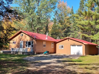 11708 Field St, Atlanta, MI 49709