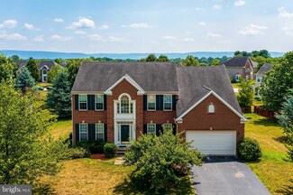 13807 Emerson Dr, Hagerstown, MD 21742