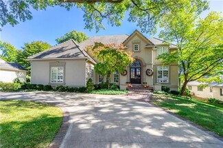 6215 Reinhardt Dr, Fairway, KS 66205