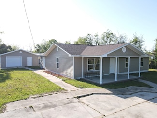 25304 NE Fuqua Cir, Altha, FL 32421