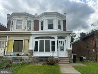 5426 N Front St, Philadelphia, PA 19120