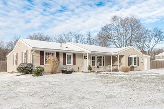 26 Princeton St, Danvers, MA 01923