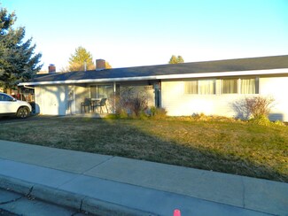 10229 Wright Ave, Klamath Falls, OR 97603