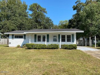 44 E Park St, Gulfport, MS 39507