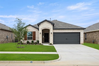 405 Choctaw Dr, Cleburne, TX 76033