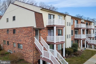 7221 Hilltop Dr Unit 6, Brookhaven, PA 19015