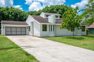2562 SW Bayshore Blvd, Port Saint Lucie, FL 34984