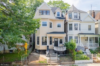 235 S 7th St, Newark, NJ 07103