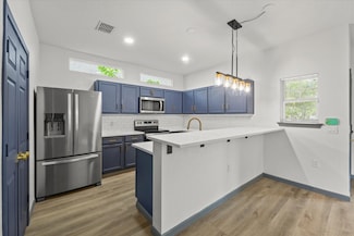 4706 Spring Ave, Dallas, TX 75210