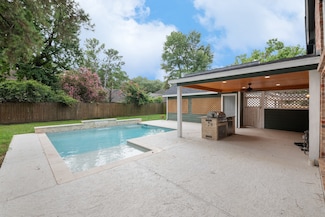2822 Roseheath Ln, Houston, TX 77073