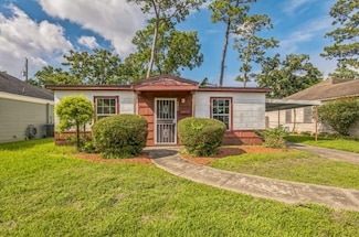 3826 Blodgett St, Houston, TX 77004