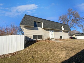 3740 Conroy Trail, Inver Grove Heights, MN 55076
