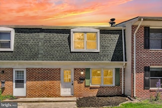 321 Village Dr Unit 5, Gettysburg, PA 17325