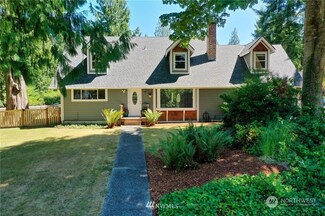 241 Cameron Dr, Port Ludlow, WA 98365