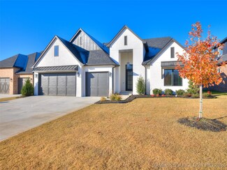 11216 S Fir Ave, Jenks, OK 74037