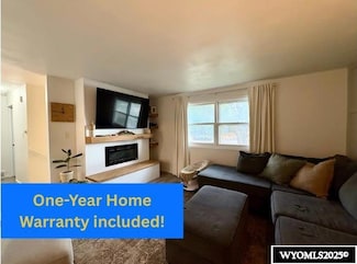 714 S 9th St, Douglas, WY 82633