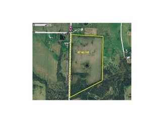 271 S State Line Rd, Cleveland, MO 64734