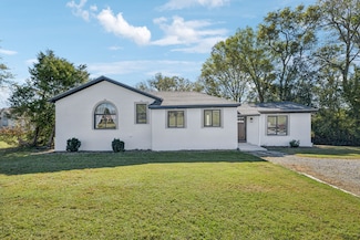 1000 Pruitt Ln, Gallatin, TN 37066