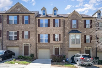 243 Lincoln St, Charlotte, NC 28203