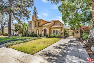 1709 Buckingham Rd, Los Angeles, CA 90019