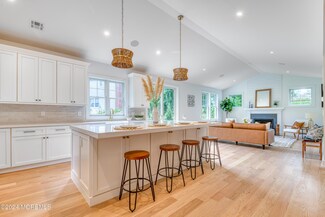 204 Linden Dr, Fair Haven, NJ 07704