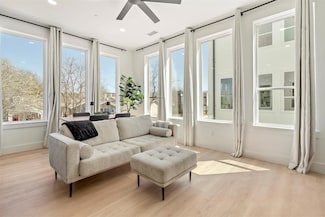 2019 California Dr Unit 201, Dallas, TX 75204